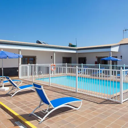 Villa & Tao Mazo