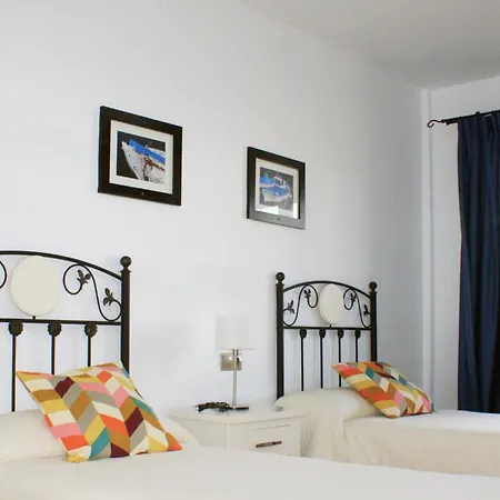 アパート & Tao Mazo