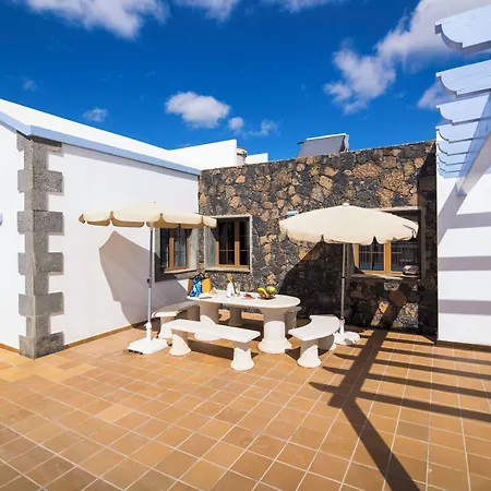 Apartment & Tao Mazo